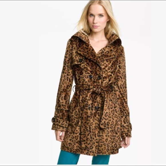 Betsey Johnson Leopard Print Faux Fur trench coat Sz m - Picture 4 of 16